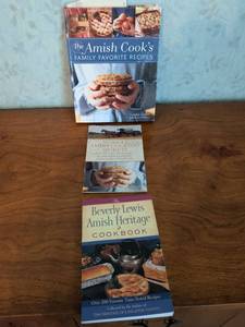 lot 173 image: Amish Cookbook Lot 3 Books Family Favorite Recipes Cooking Secrets Heritage