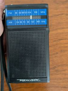 lot 198 image: Realistic AMFM Portable Radio with Antenna