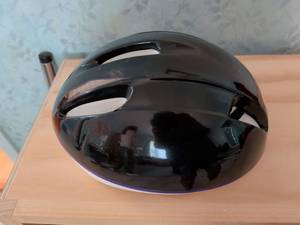 lot 204 image: Bell Sports Bicycle Helmet ASTM F1447