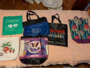 lot 232 image: Lot of 7 Promotional Tote Bags Various Designs