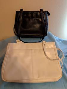 lot 237 image: Lot of 2 Shoulder Bags Black and Cream with Handles