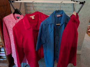 lot 261 image: Womens Clothing Lot 4 Pieces Red Pink Blue Shirts Blouses