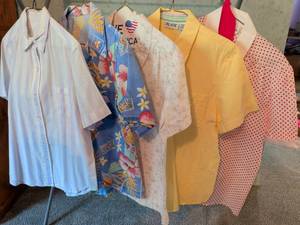 lot 265 image: Womens Clothing Lot 7 Items Assorted Tops Shirts Blouses