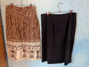 lot 274 image: Womens Clothing Lot 2 Skirts Black Patterned Brown