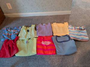 lot 283 image: Lot of 10 Assorted medium Tank Tops Multiple Colors and Styles