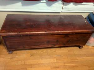lot 299 image: Wood Storage Trunk with Hinged Lid and Metal Hardware
