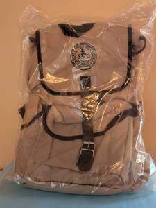lot 307 image: Sierra Club Backpack with Black Straps