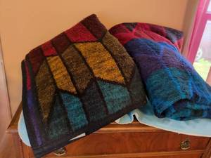 lot 311 image: Plaid Blanket Throws 2-Piece Lot Multicolor