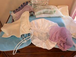 lot 325 image: Lot of Womens Intimates  Shapewear