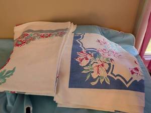 lot 331 image: Floral Print Tablecloths Lot 2 Pieces Red Pink Blue Cream