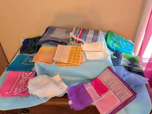 lot 339 image: Lots of  Scarves and Handkerchiefs, Multiple Colors and Patterns