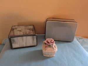 lot 342 image: Decorative Box Lot Glass Unicorn Hinged Box, Ceramic Floral Lidded Box, Metal Tin 3 Pieces