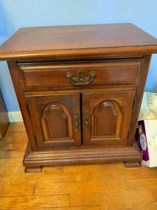 lot 353 image: Wood Nightstand Cabinet with Drawer and Two Doors