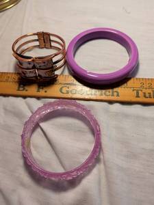 lot 398 image: Fashion Jewelry Bracelet Lot 3 Piece Purple Pink Bangle
