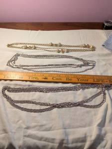 lot 400 image: Lot of 4 Metal Chain Necklaces Gold Silver Tone