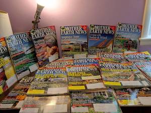 lot 416 image: Mother Earth News Magazine Collection Lot Multiple Issues