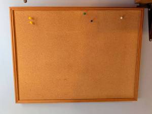 lot 421 image: Quartet Cork Bulletin Board 24 x 18 inches