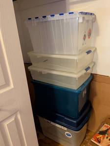 lot 423 image: Storage Bins Totes Containers Lot 4 Clear Plastic Stackable Blue Latch