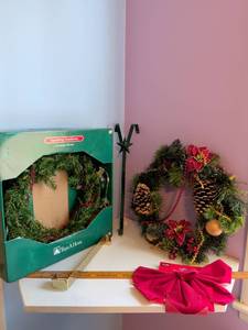 lot 451 image: Trim A Home Sparkling Traditions Christmas Wreath