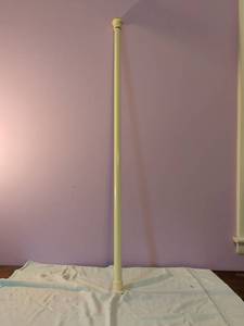 lot 484 image: Shower curtain tension rod