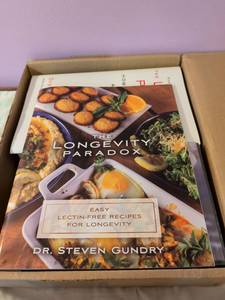 lot 487 image: The Longevity Paradox by Dr. Steven Gundry - 3 Book Lot