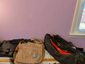 lot 504 image: Lot of 3 Bags National Wildlife Federation Athletech Messenger