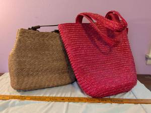 lot 510 image: Woven Tote Bag Lot 2 Needlepoint Decorative