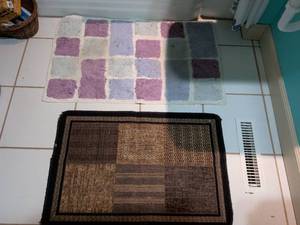 lot 522 image: 2 Rugs Colorblock Checkered Pattern Brown Cream Purple Blue