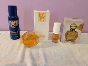 lot 529 image: Fragrance Lot Avon Mesmeriza Vanilla Fields Daffodil Body Spray Perfume 5 Pieces