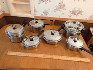 lot 580 image: Mid-Century stainless steel waterless cookware