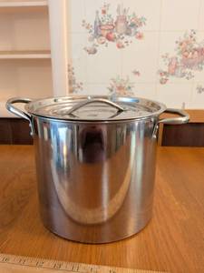 lot 594 image: Stainless Steel Cooking Pot with Lid and Handles
