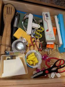 lot 604 image: Kitchen Gadgets and Utensils Lot Scissors Strainer Sharpener