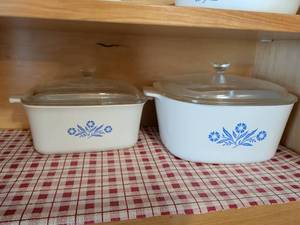 lot 621 image: Two Covered Corning Ware Casserole Dishes with Glass Lids Blue Floral Design