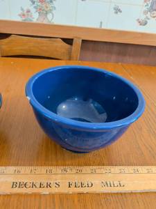 lot 639 image: Fiestaware Nappy Bowls Blue 2-Piece Lot