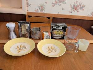 lot 648 image: Kitchen Lot Stainless Steel Steamer, Plates, Sifters, Measuring Cups