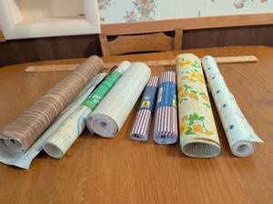 lot 701 image: Wallpaper and Contact Paper Lot 8 Rolls Wood Grain Floral Check