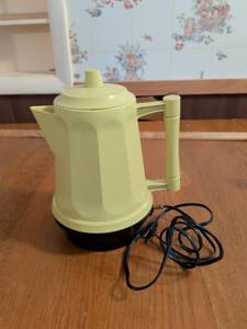 lot 703 image: Electric Coffee Percolator Yellow Avocado Color