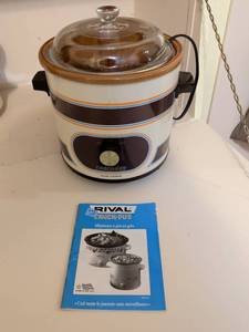 lot 717 image: Rival Crock-Pot Slow Cooker with Glass Lid and Manual