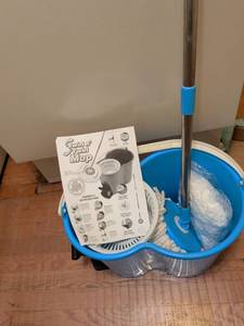 lot 725 image: SwirlnTwirl Mop 360 Degree Spin Mop with Bucket and Wringer