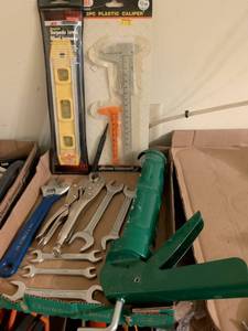 lot 753 image: 2PC Plastic Caliper 6005 with ACE Torpedo Level and Wrench Set