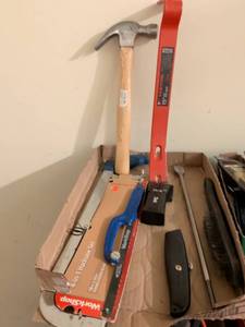 lot 754 image: Workshop 4-in-1 Hacksaw Set with Claw Hammer and Level