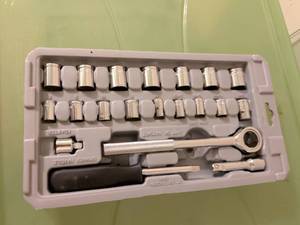 lot 762 image: Socket Set with Ratchet Wrench and Driver Bits 23 Pieces