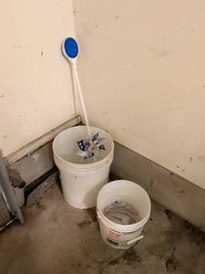 lot 768 image: Pinwheel Toilet Brush with Blue Bowl and White Handle
