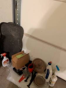 lot 769 image: Lot of Painting and Cleaning Supplies Tools