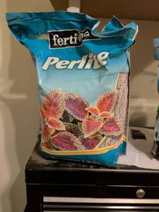 lot 774 image: Ferti-lome Perlite Horticultural Growing Media
