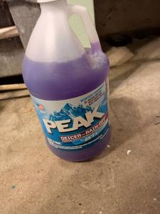 lot 788 image: PEAK Deicer with Rain-Off Premium Winter Formula -25°F