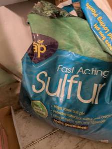 lot 793 image: Fast Acting Sulfur Garden Soil Amendment