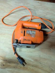 lot 821 image: BlackDecker Variable Speed Jig Saw