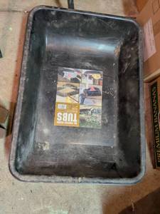 lot 848 image: Tubs Concrete Mixing Tray 10.59 Gallon