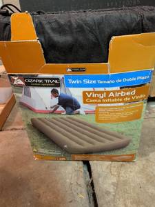 lot 860 image: Ozark Trail Twin Size Vinyl Airbed 300lb Capacity